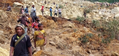 انزلاق التربة يدفن أكثر من ألفَي شخص في بابوا غينيا الجديدة