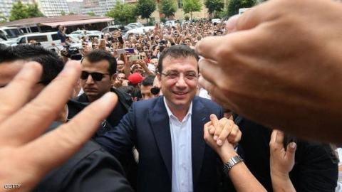 وزير داخلية تركيا يتراجع أمام عمدة إسطنبول