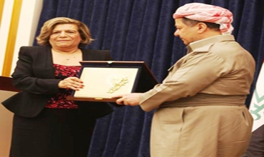 رئيس إقليم كوردستان العراق يتقلد جائزة جامعة العلوم والتكنلوجيا الامريكية في لبنان