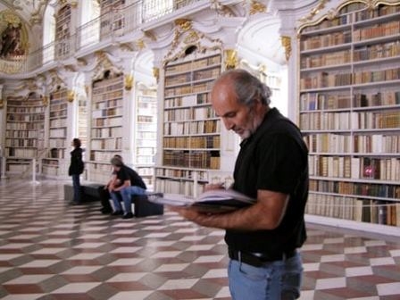 مكتبة ادمونت تحفة خالدة واعجوبة ثامنة وكنز من عصر الباروك في النمسا