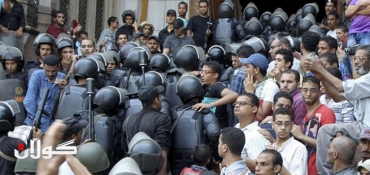 Egypt crisis: Cairo mosque 'cleared' after siege