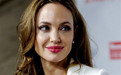 Angelina Jolie Reveals She's Had Her Ovaries Removed In Second Operation 