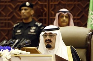 Saudi king sacks adviser over gender comments