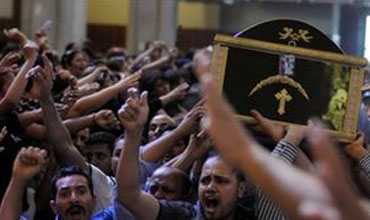 Egypt clashes: Copts mourn victims of Cairo unrest